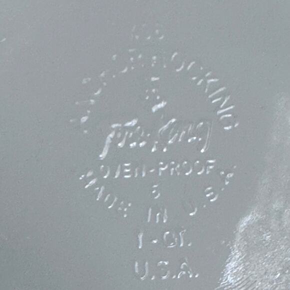 Vintage Anchor Hocking Fire King Vegetable Harvest Casserole‎ Dish 7.5” Wide - Picture 5 of 5